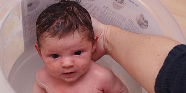 Чем лечить сильные опрелости у новорожденного ребенка: лучшие средства для обработки кожи грудничка в домашних условиях Как выглядят опрелости у новорожденных мальчиков